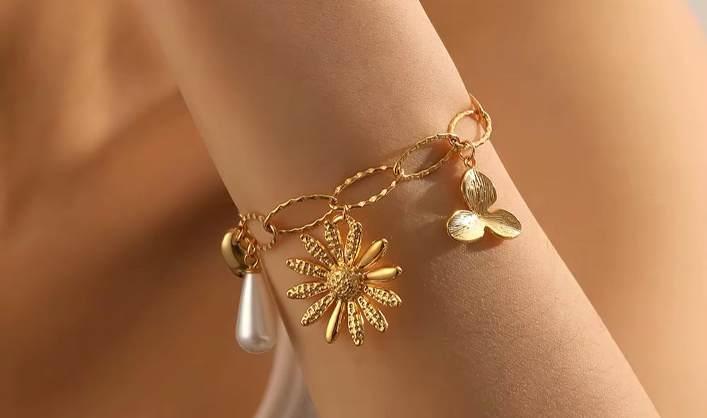 316L Stainless Steel Golden Flower Heart Pearl Bracelet for Women Simple Classic Waterproof Wrist Chain Jewelry Gift